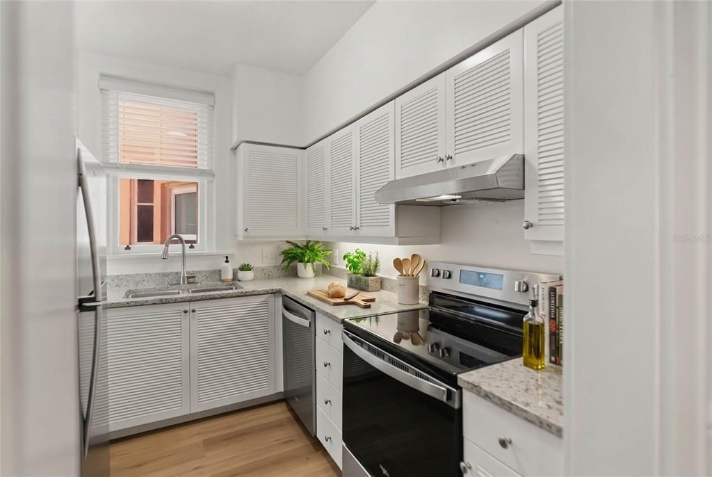 На продажу: $425,000 (1 спален, 1 ванн, 663 Квадратных фут)