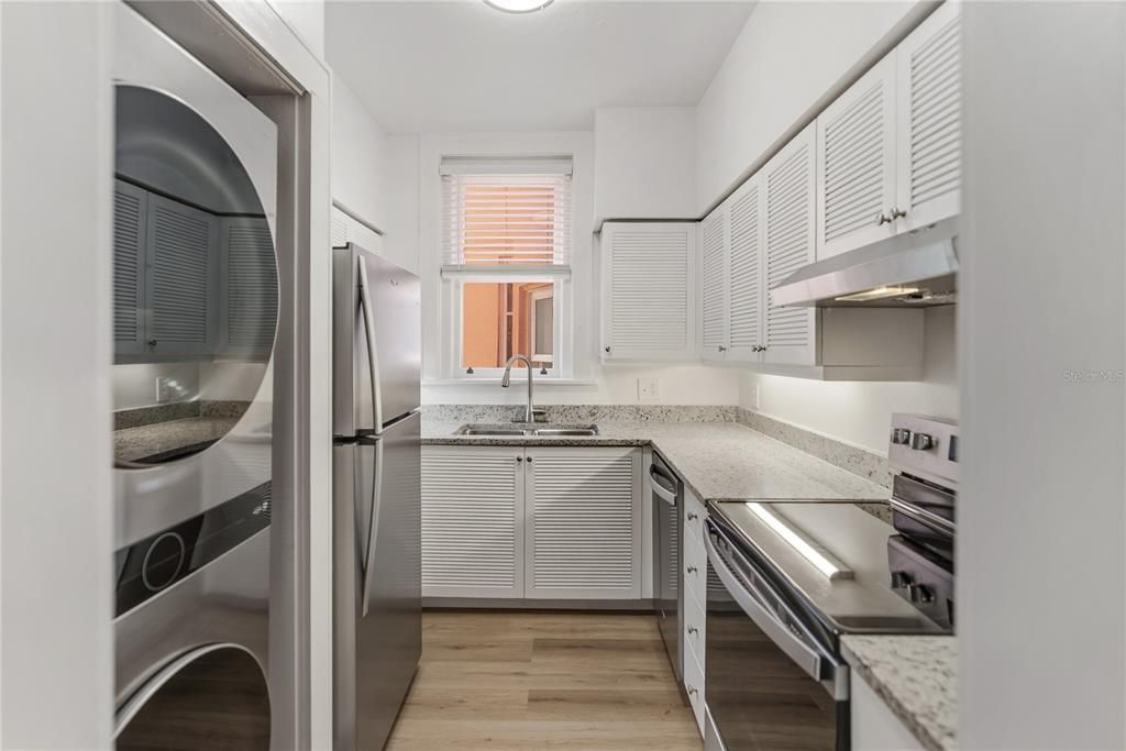 На продажу: $425,000 (1 спален, 1 ванн, 663 Квадратных фут)