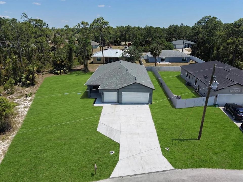 For Sale: $369,900 (3 beds, 2 baths, 1731 Square Feet)