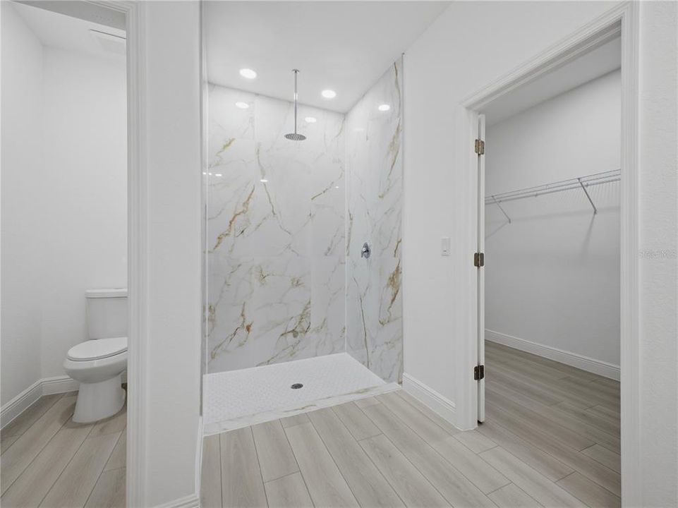 For Sale: $369,900 (3 beds, 2 baths, 1731 Square Feet)