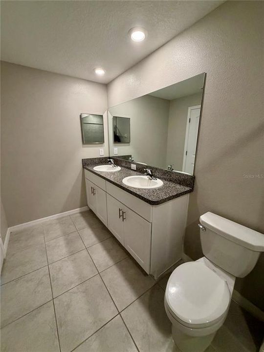 For Sale: $259,000 (3 beds, 2 baths, 1670 Square Feet)