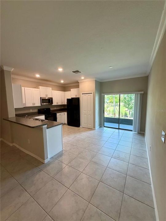 For Sale: $259,000 (3 beds, 2 baths, 1670 Square Feet)