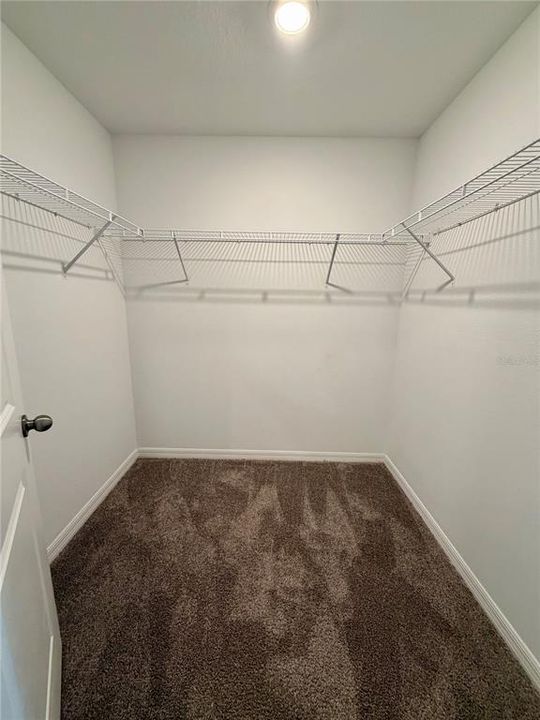 For Sale: $259,000 (3 beds, 2 baths, 1670 Square Feet)