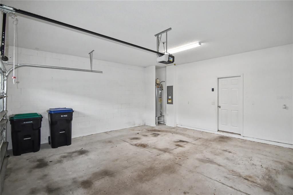 Active With Contract: $360,000 (3 beds, 2 baths, 1720 Square Feet)