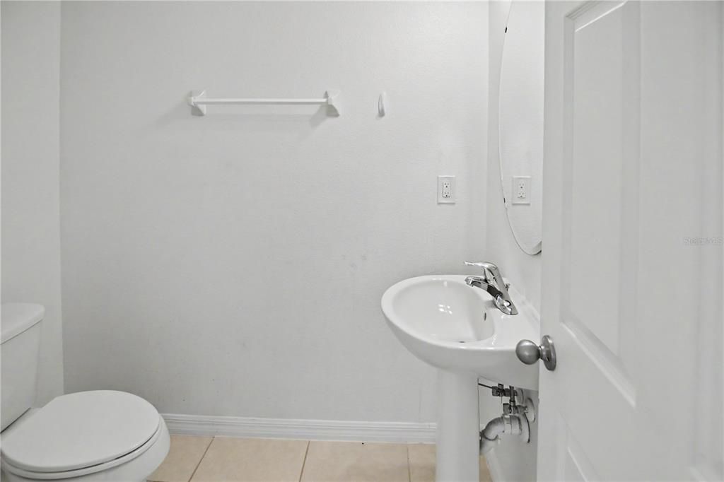 Active With Contract: $360,000 (3 beds, 2 baths, 1720 Square Feet)