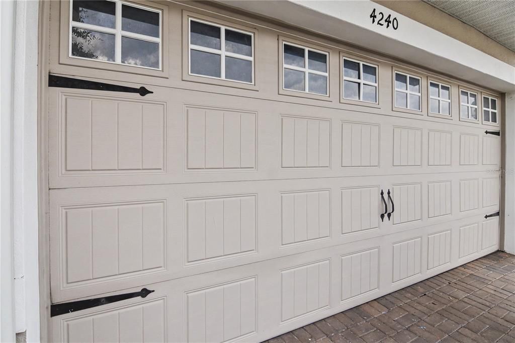 Active With Contract: $360,000 (3 beds, 2 baths, 1720 Square Feet)