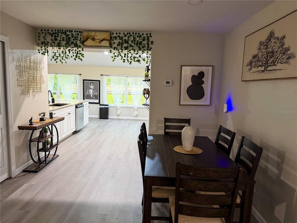 For Rent: $3,525 (3 beds, 3 baths, 2630 Square Feet)
