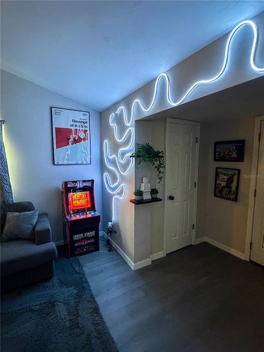 For Rent: $3,525 (3 beds, 3 baths, 2630 Square Feet)