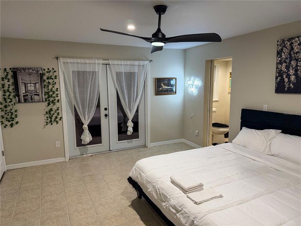 For Rent: $3,525 (3 beds, 3 baths, 2630 Square Feet)