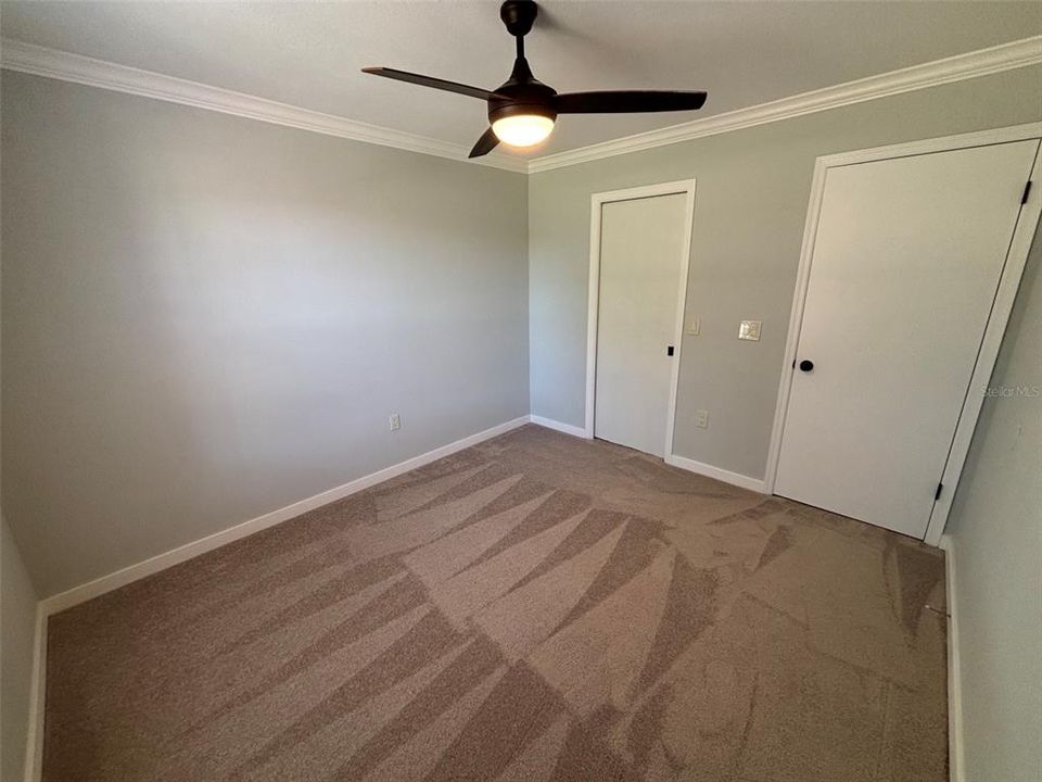 Activo con contrato: $364,500 (4 camas, 2 baños, 1963 Pies cuadrados)