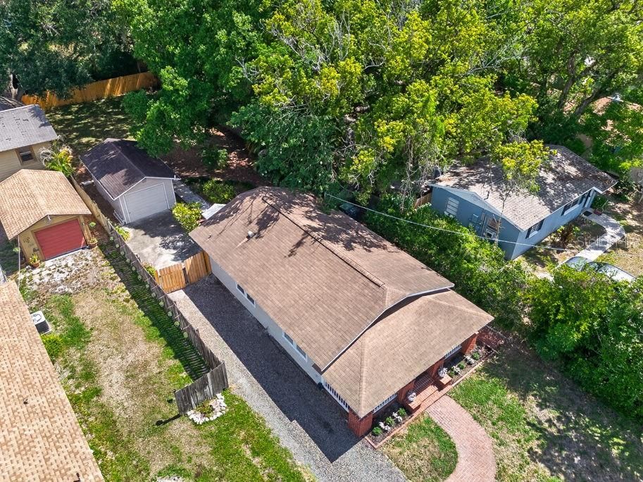 Activo con contrato: $360,000 (2 camas, 1 baños, 864 Pies cuadrados)