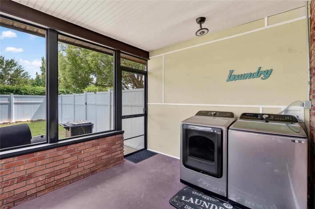 Activo con contrato: $370,000 (4 camas, 2 baños, 1668 Pies cuadrados)