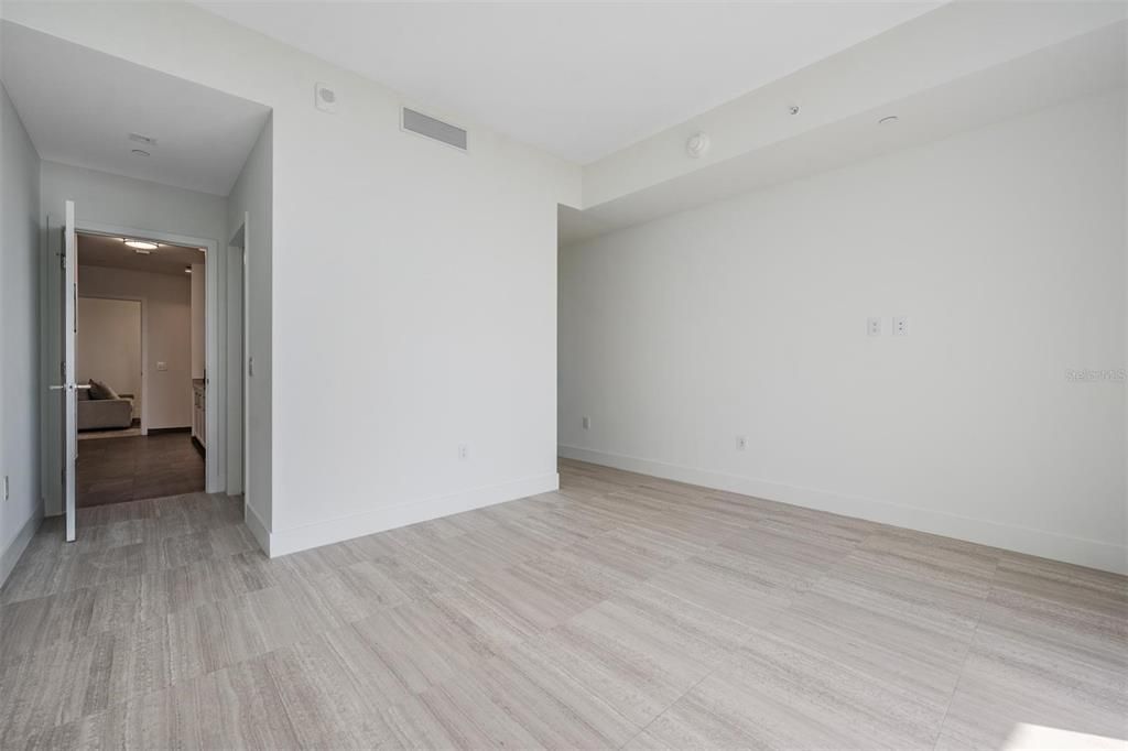 For Rent: $14,000 (2 beds, 2 baths, 2305 Square Feet)
