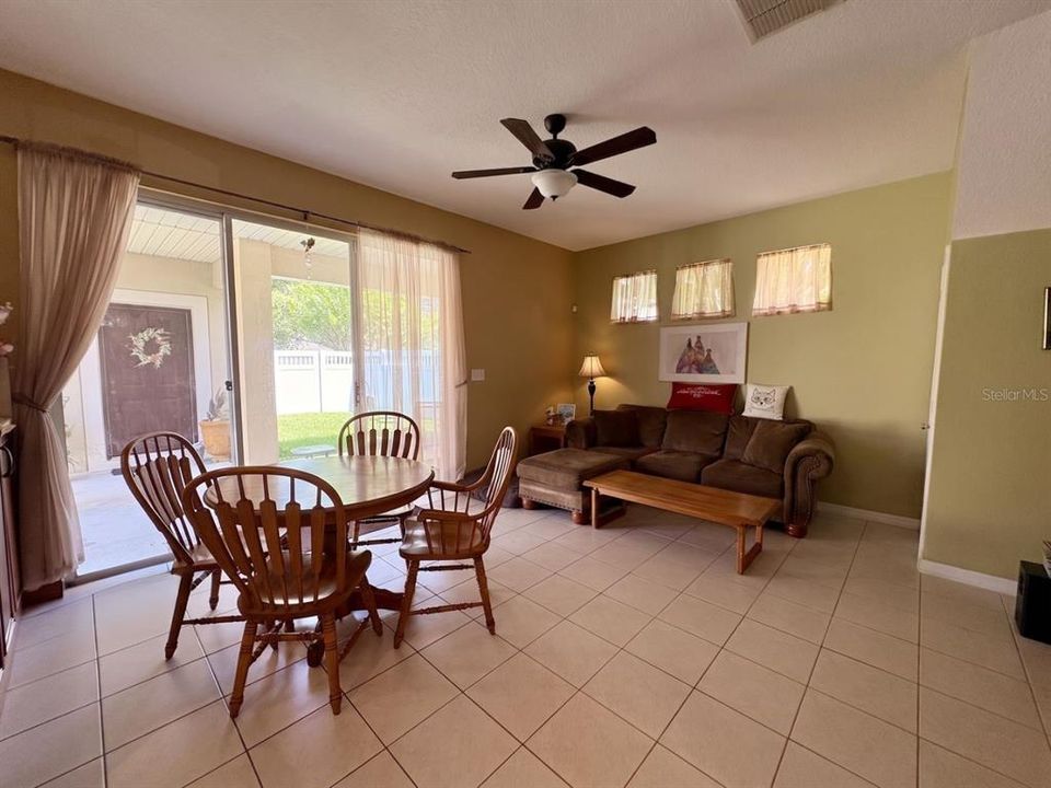 For Sale: $385,000 (3 beds, 2 baths, 1928 Square Feet)