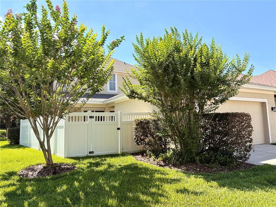 For Sale: $385,000 (3 beds, 2 baths, 1928 Square Feet)