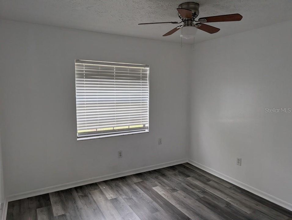 For Sale: $464,400 (4 beds, 2 baths, 1868 Square Feet)
