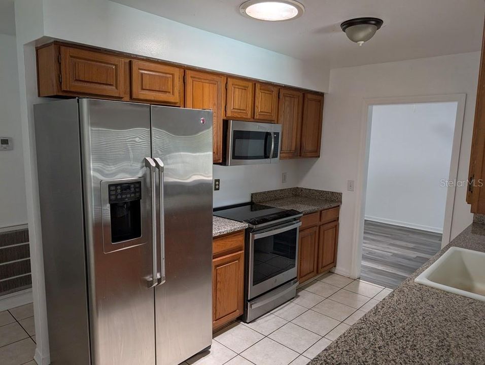 For Sale: $464,400 (4 beds, 2 baths, 1868 Square Feet)
