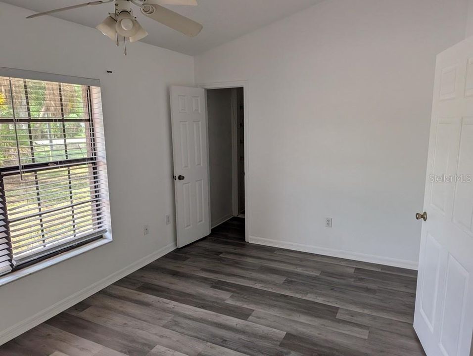 For Sale: $464,400 (4 beds, 2 baths, 1868 Square Feet)