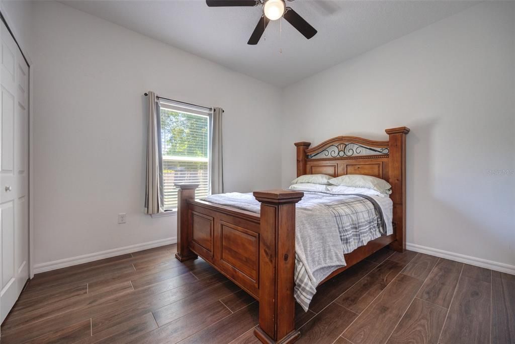 For Sale: $315,000 (3 beds, 2 baths, 1371 Square Feet)