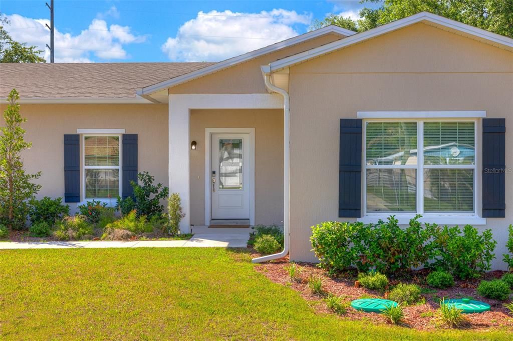For Sale: $315,000 (3 beds, 2 baths, 1371 Square Feet)