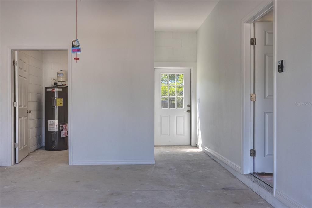 For Sale: $315,000 (3 beds, 2 baths, 1371 Square Feet)