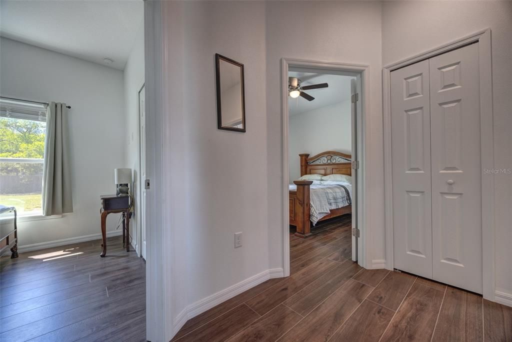 For Sale: $315,000 (3 beds, 2 baths, 1371 Square Feet)