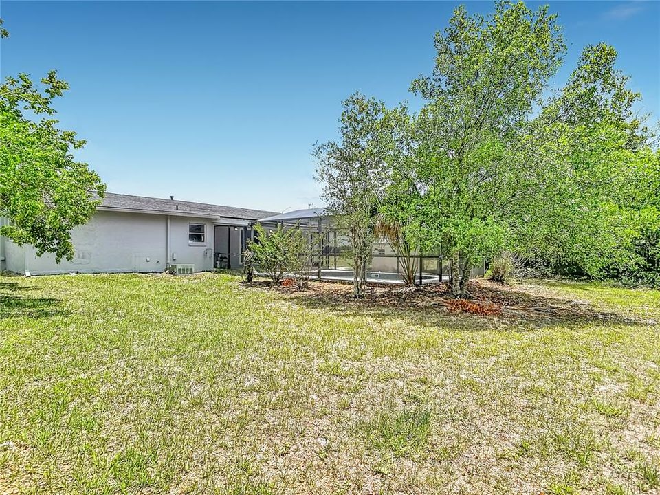 For Sale: $315,000 (3 beds, 2 baths, 1325 Square Feet)