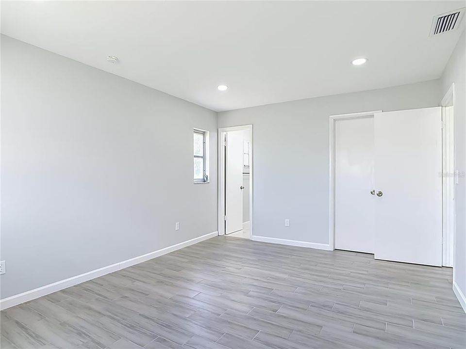 For Sale: $315,000 (3 beds, 2 baths, 1325 Square Feet)