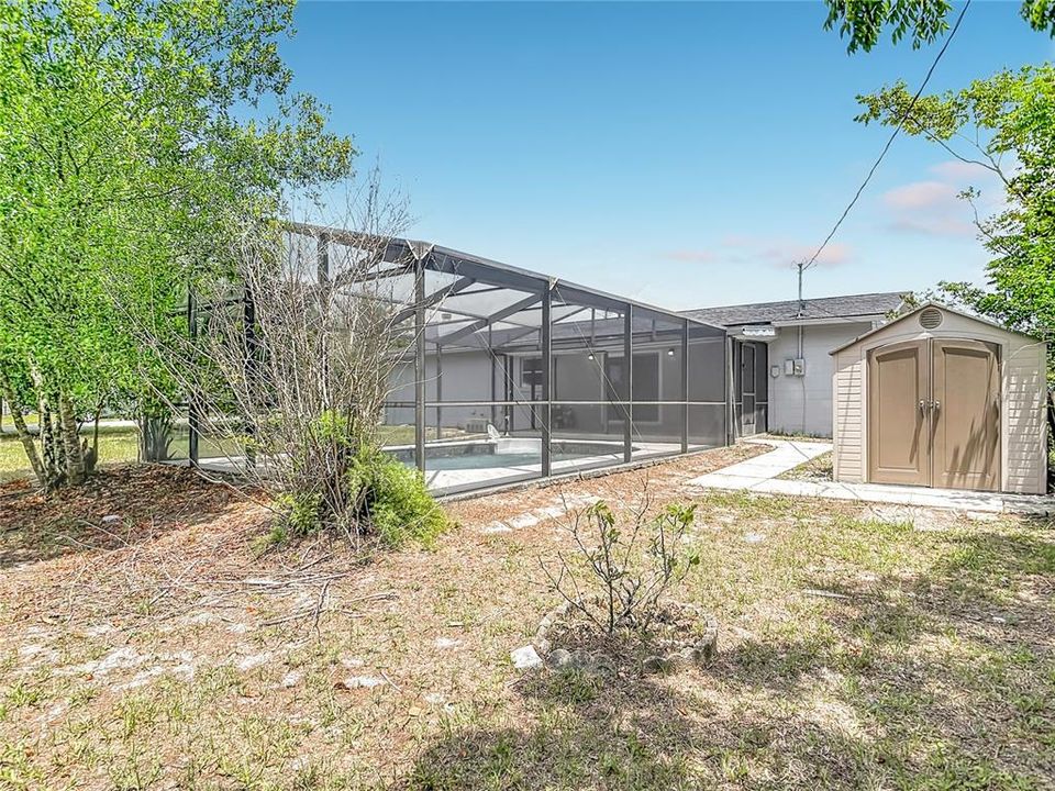 For Sale: $315,000 (3 beds, 2 baths, 1325 Square Feet)