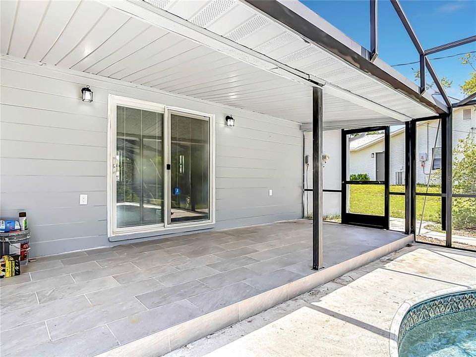 For Sale: $315,000 (3 beds, 2 baths, 1325 Square Feet)