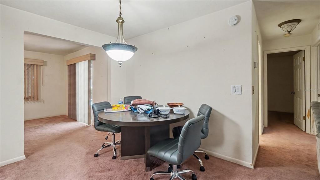 En Venta: $240,000 (2 camas, 2 baños, 1339 Pies cuadrados)