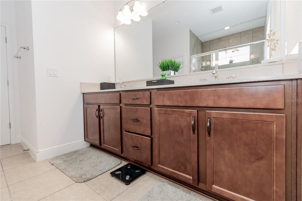 For Rent: $3,500 (4 beds, 3 baths, 2732 Square Feet)