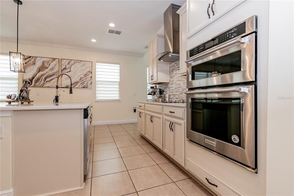 For Rent: $3,500 (4 beds, 3 baths, 2732 Square Feet)