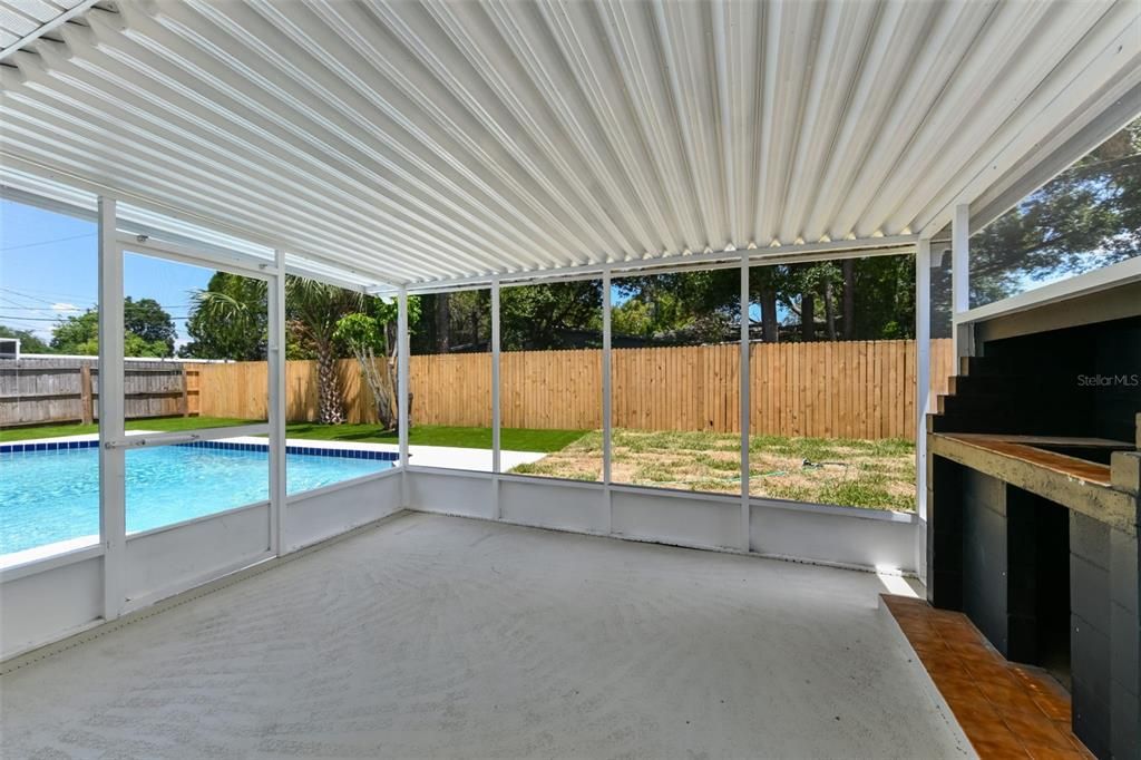 Activo con contrato: $399,999 (3 camas, 2 baños, 1526 Pies cuadrados)