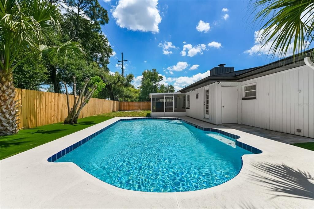 Activo con contrato: $399,999 (3 camas, 2 baños, 1526 Pies cuadrados)