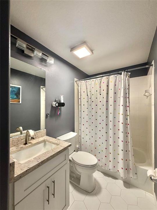 For Sale: $359,000 (3 beds, 2 baths, 1504 Square Feet)