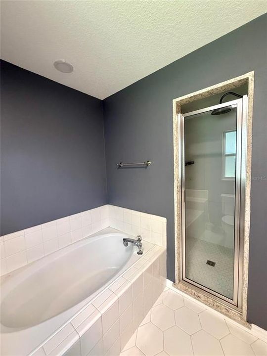For Sale: $359,000 (3 beds, 2 baths, 1504 Square Feet)