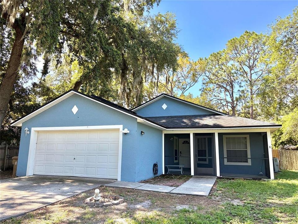 For Sale: $359,000 (3 beds, 2 baths, 1504 Square Feet)