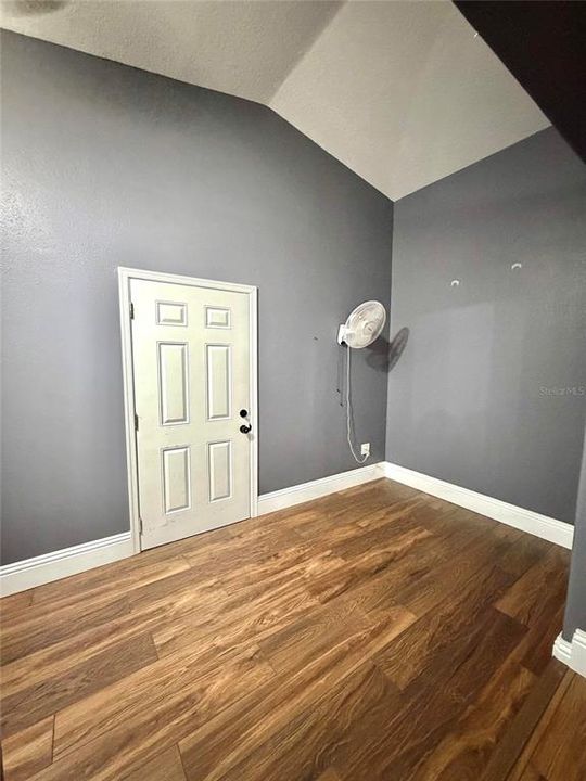 For Sale: $359,000 (3 beds, 2 baths, 1504 Square Feet)