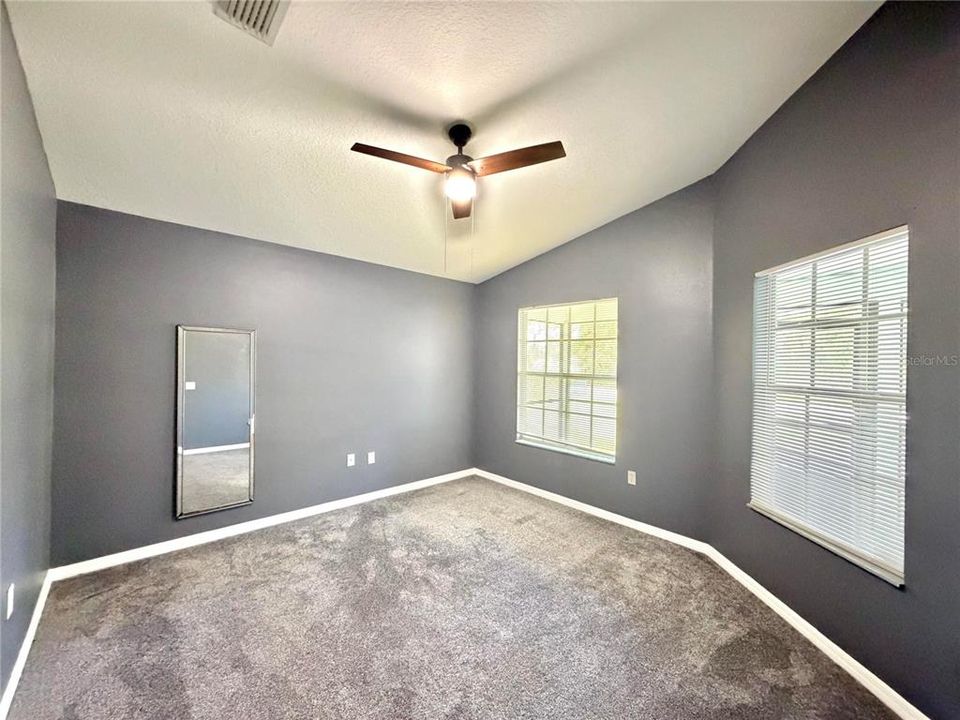 For Sale: $359,000 (3 beds, 2 baths, 1504 Square Feet)