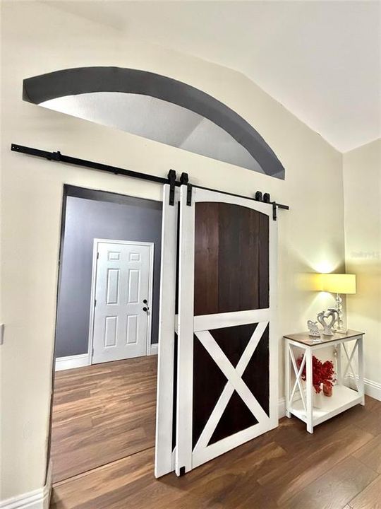 For Sale: $359,000 (3 beds, 2 baths, 1504 Square Feet)