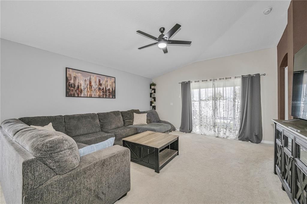 For Sale: $329,000 (4 beds, 2 baths, 2003 Square Feet)