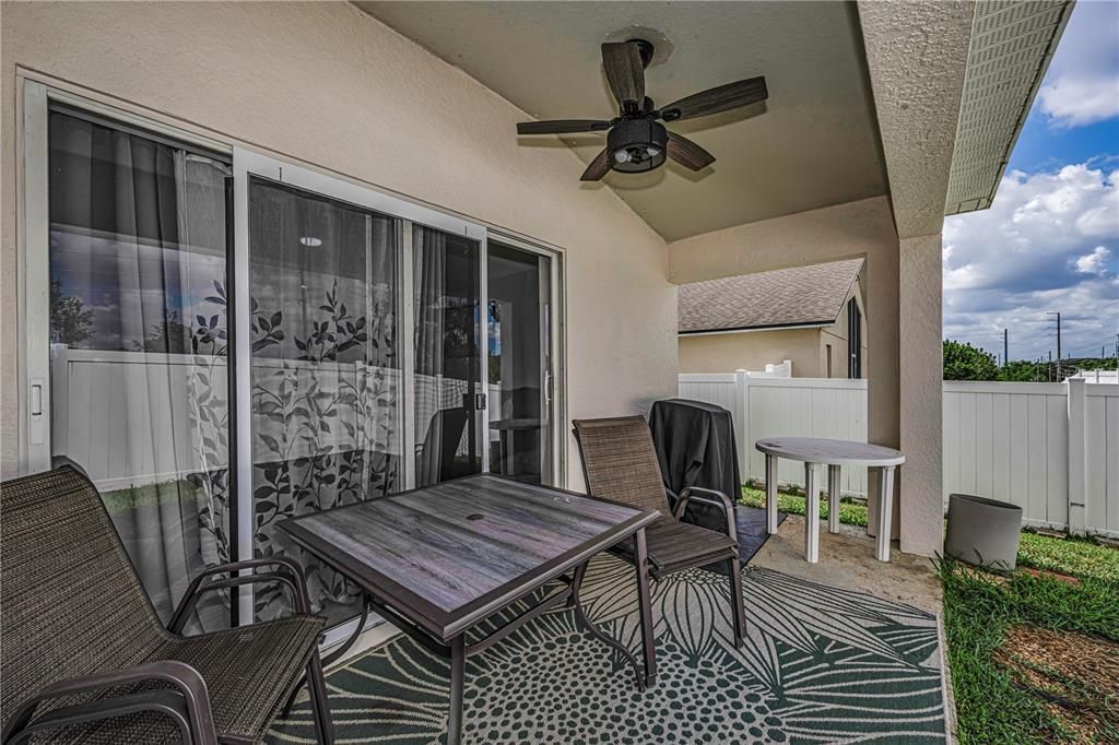 For Sale: $329,000 (4 beds, 2 baths, 2003 Square Feet)