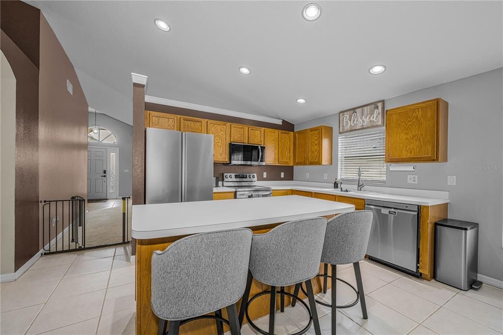 For Sale: $329,000 (4 beds, 2 baths, 2003 Square Feet)