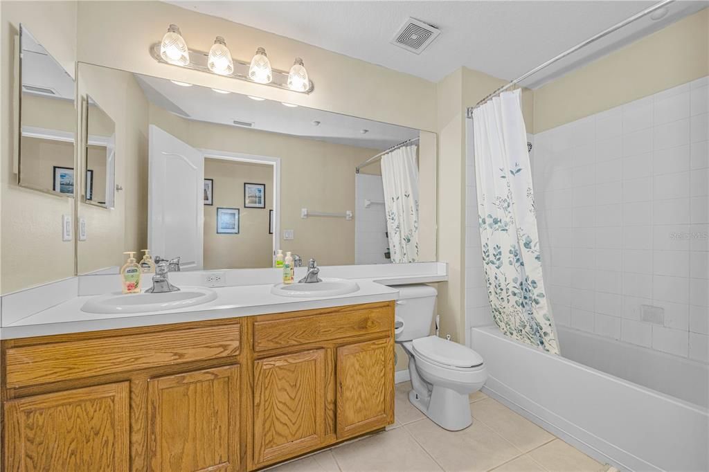For Sale: $329,000 (4 beds, 2 baths, 2003 Square Feet)