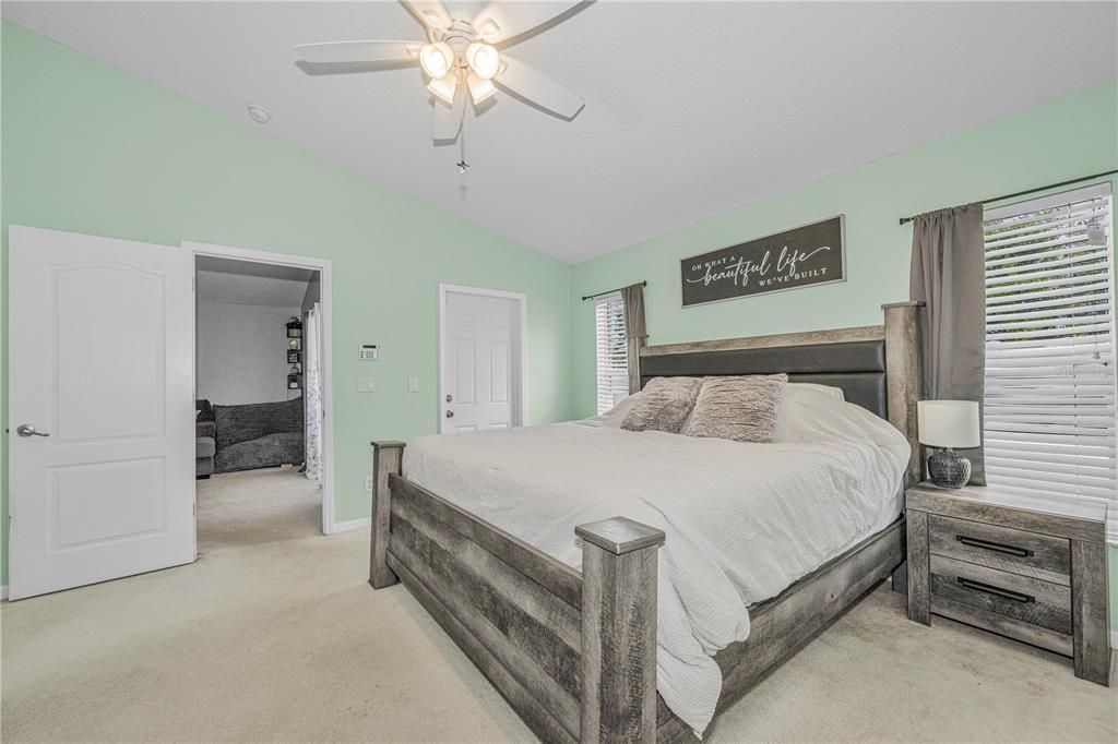 For Sale: $329,000 (4 beds, 2 baths, 2003 Square Feet)