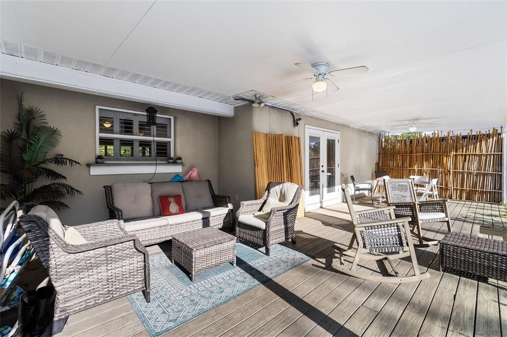 В аренду: $4,200 (2 спален, 2 ванн, 1230 Квадратных фут)