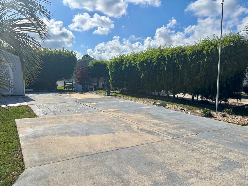 На продажу: $65,000 (0.06 acres)