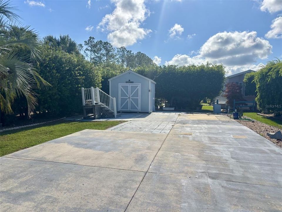 На продажу: $65,000 (0.06 acres)