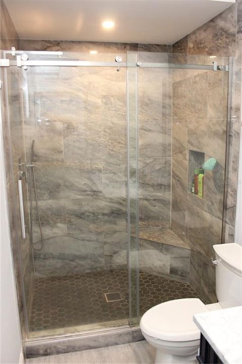 Activo con contrato: $259,000 (3 camas, 2 baños, 1360 Pies cuadrados)